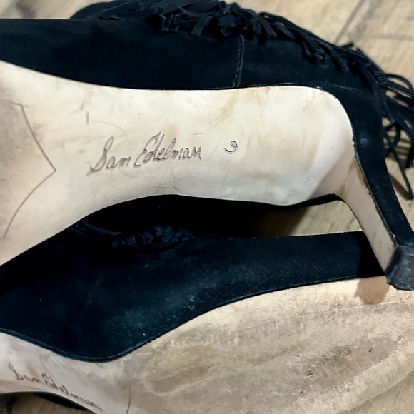 Sam Edelman Kandice Black Suede Fringe Ankle Booties - Picture 13 of 13